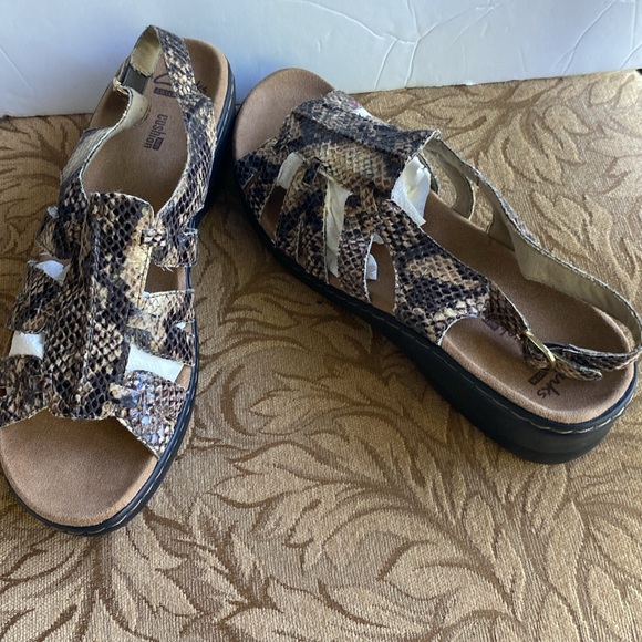 Clark’s Lexi Marigold beige brown snake wedge sandals woman’s size 10 🌹 - Picture 12 of 14